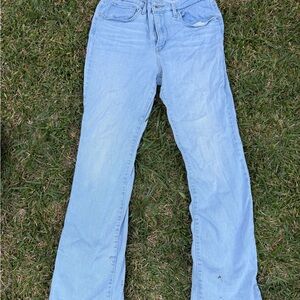 Levi’s 725 High Rise Bootcut Jeans